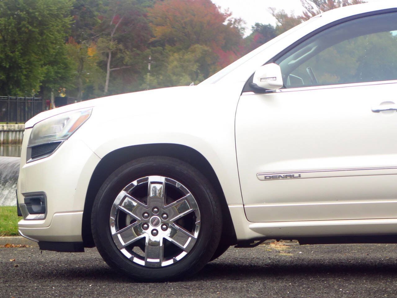 Used 2015 GMC Acadia Denali AWD/4WD image 31