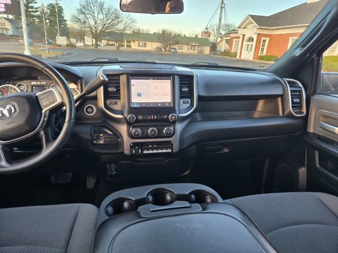 Used 2022 RAM 2500 Big Horn w/ Off Road Package image 11