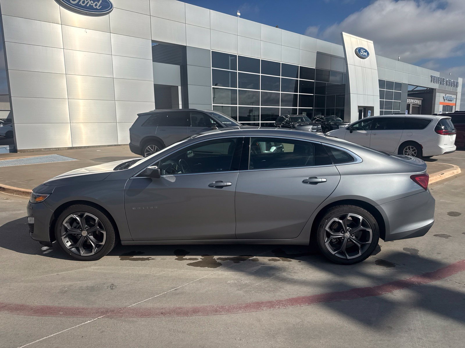 Used 2024 Chevrolet Malibu LT FWD image 8