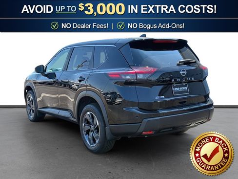 Used 2025 Nissan Rogue SV FWD image 4