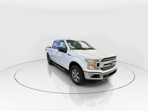 Used 2018 Ford F150 XLT w/ Equipment Group 302A Luxury image 2
