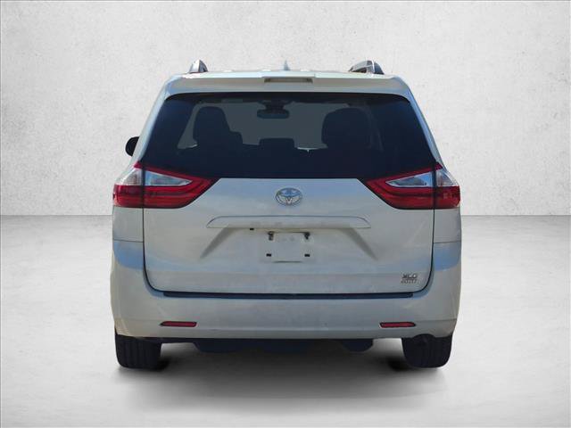 Used 2018 Toyota Sienna XLE w/ Carpet Mat Package AWD/4WD image 6