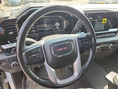Certified 2023 GMC Sierra 1500 SLT w/ X31 Off-Road Package AWD/4WD image 11