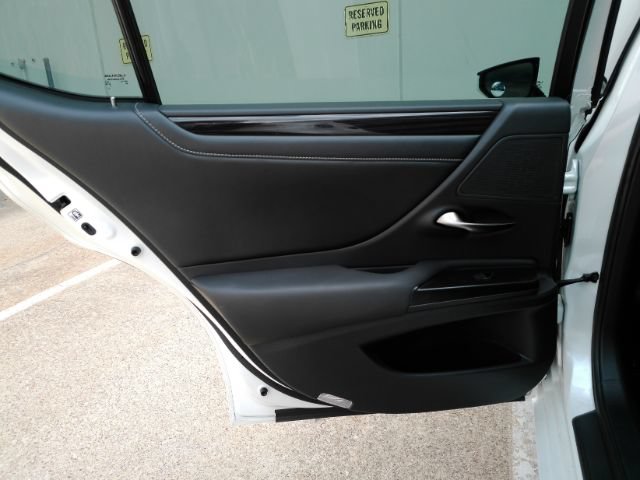 Used 2020 Lexus ES 350 w/ Premium Package FWD image 16