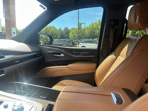 Used 2021 Cadillac Escalade Sport w/ Driver Assist Tech Package AWD/4WD image 10