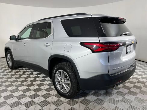 Used 2022 Chevrolet Traverse LT image 5