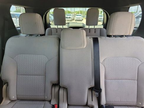 Certified 2018 Ford Explorer FWD image 16