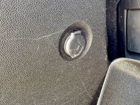 Used 2017 Buick Enclave Leather AWD/4WD image 19