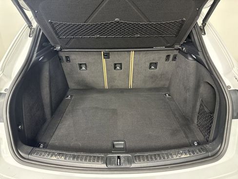 Certified 2018 Porsche Macan image 21