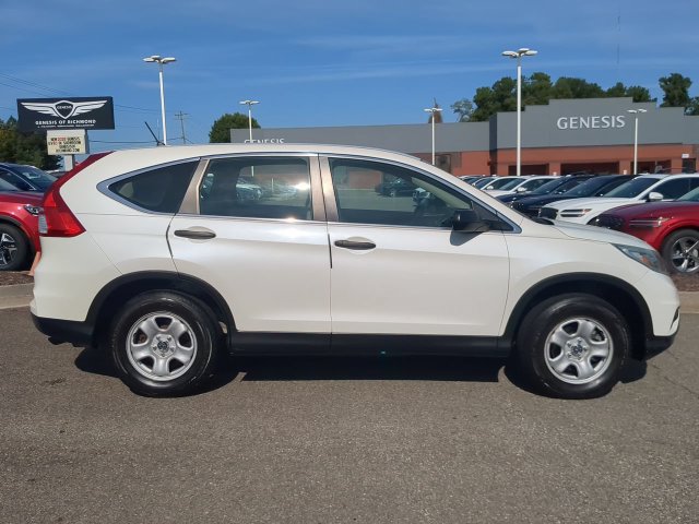 Used 2015 Honda CR-V LX image 3