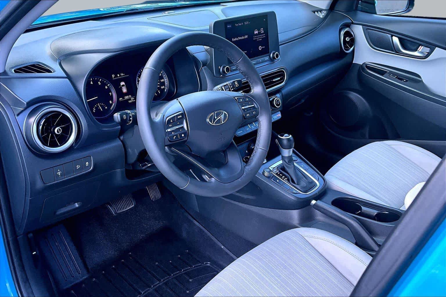 Used 2022 Hyundai Kona SEL w/ Convenience Package AWD/4WD image 17