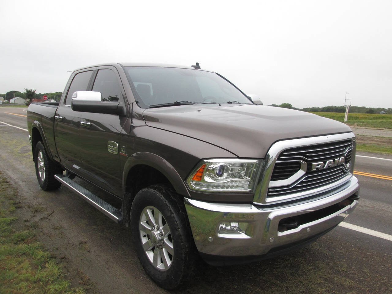Used 2018 RAM 2500 Longhorn w/ Longhorn Southfork Package AWD/4WD image 8