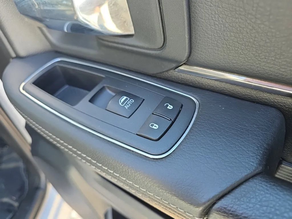 Used 2018 RAM 1500 Sport w/ Sport Premium Group AWD/4WD image 22