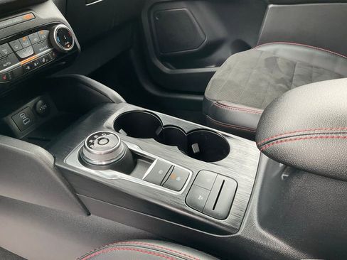 Used 2022 Ford Escape SEL w/ SEL Stealth AWD Package image 16