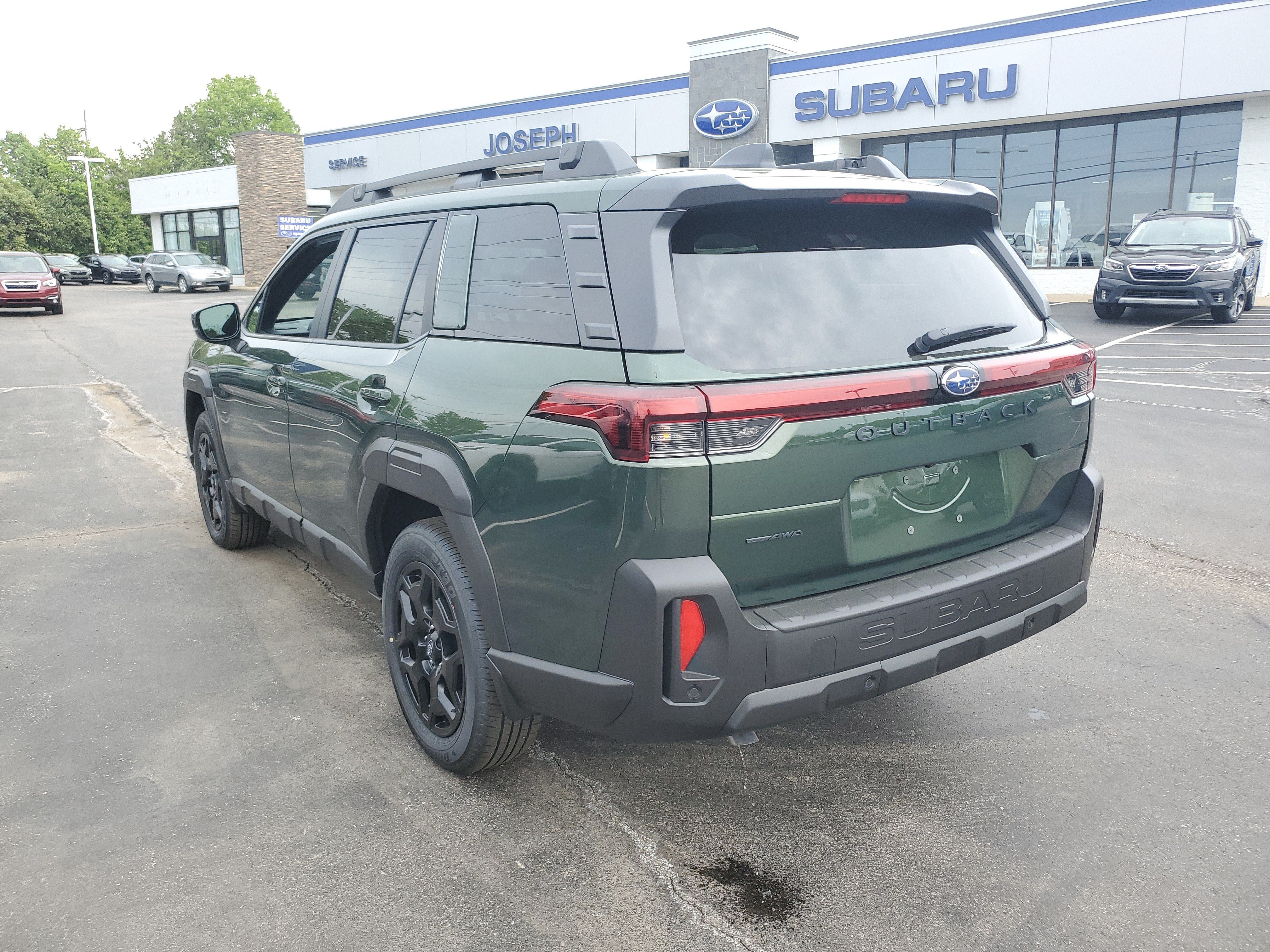 New 2026 Subaru Outback Limited AWD/4WD image 2