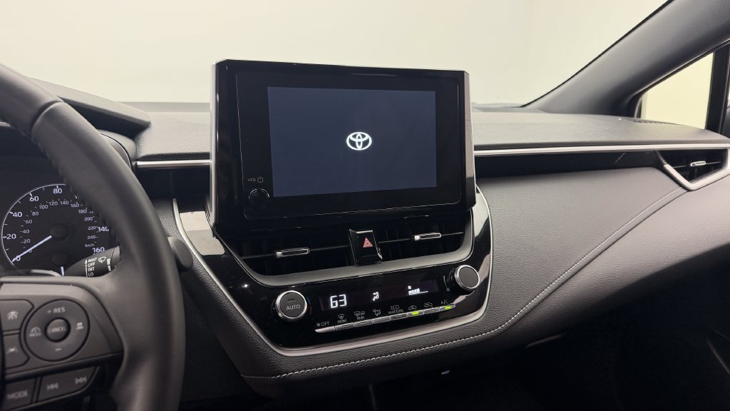 Certified 2025 Toyota Corolla SE FWD image 20