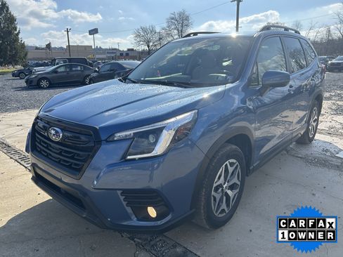 Used 2022 Subaru Forester Premium image 8