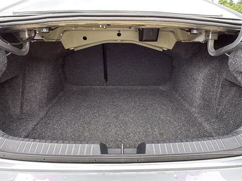 Certified 2025 Volkswagen Jetta SE FWD image 17