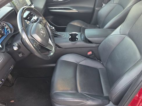 Used 2022 Toyota Venza XLE AWD/4WD image 15