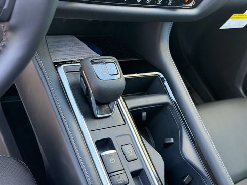 New 2026 Nissan Pathfinder SL FWD image 26