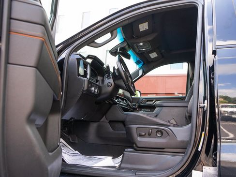 Used 2023 GMC Sierra 1500 AT4 AWD/4WD image 11