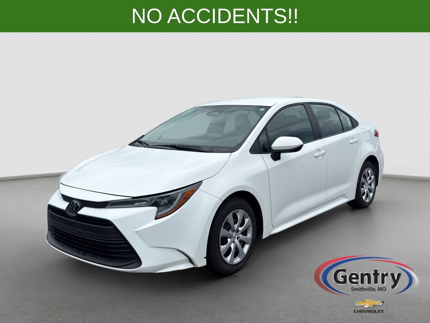 Used 2024 Toyota Corolla LE FWD image 1