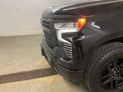 Used 2024 Chevrolet Silverado 1500 RST w/ Z71 Off-Road Package AWD/4WD image 26