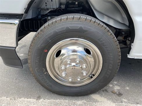 New 2026 Ford E-350 and Econoline 350 Super Duty w/ Power Equipment Group image 33