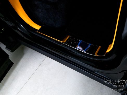 Used 2024 Rolls-Royce Cullinan image 33