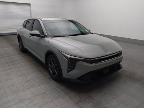 Used 2025 Kia K4 FWD image 13