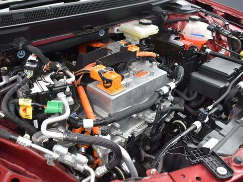 Certified 2025 Cadillac Optiq Sport 2 w/ LPO, Floor Liner Package image 9