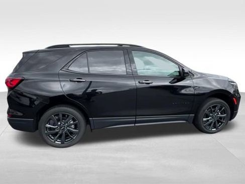 Certified 2023 Chevrolet Equinox RS AWD/4WD image 8