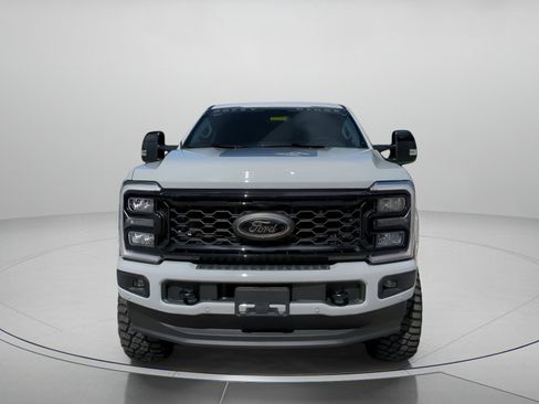 Used 2025 Ford F250 Lariat w/ Lariat Ultimate Package image 8