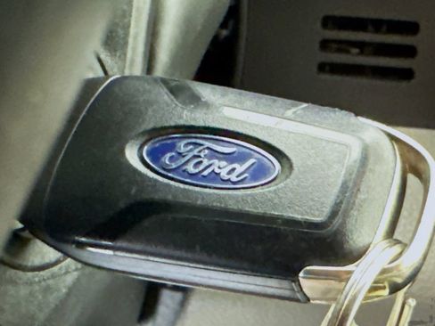 Used 2016 Ford F150 XLT w/ Equipment Group 301A Mid AWD/4WD image 19
