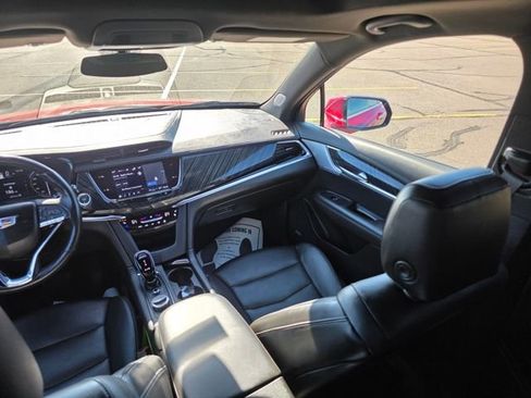 Used 2023 Cadillac XT6 Premium Luxury image 21