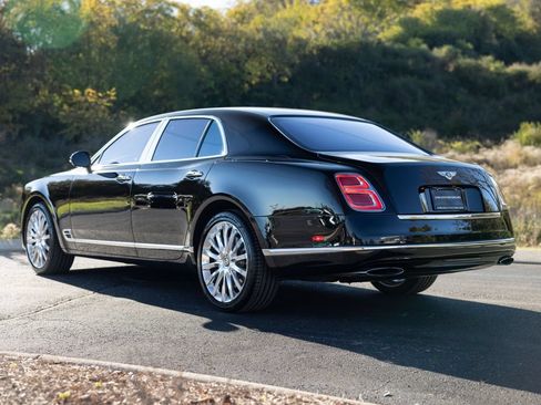Used 2020 Bentley Mulsanne RWD image 9