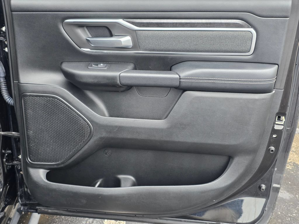 Used 2019 RAM 1500 Big Horn AWD/4WD image 29