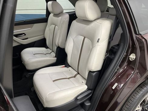 Used 2024 MAZDA CX-90 Plug-In Hybrid w/ Premium Plus image 32