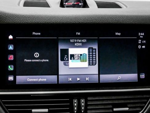 Used 2023 Porsche Cayenne image 32