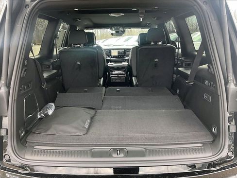 New 2026 Jeep Grand Wagoneer Limited image 28
