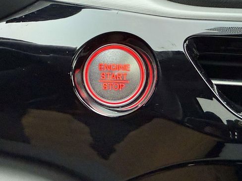 Used 2024 Acura MDX SH-AWD w/ Technology Package image 28