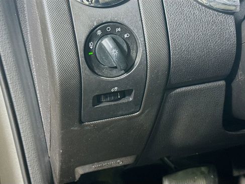 Used 2008 Ford Explorer Sport Trac XLT AWD/4WD image 10