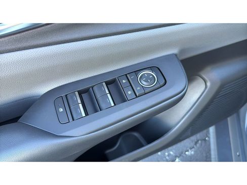 New 2026 Toyota Prius XLE image 9