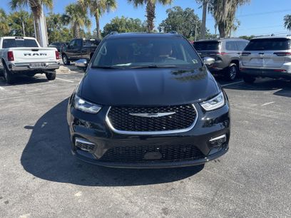 New 2026 Chrysler Pacifica Pinnacle