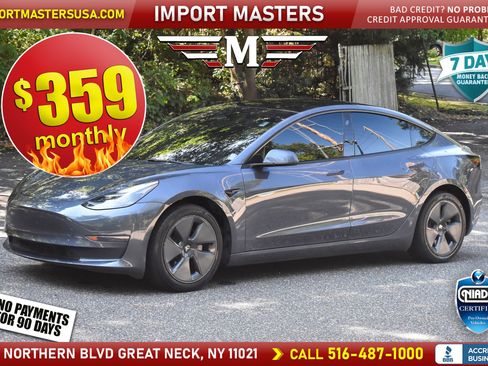 Used 2022 Tesla Model 3 Standard Range image 1