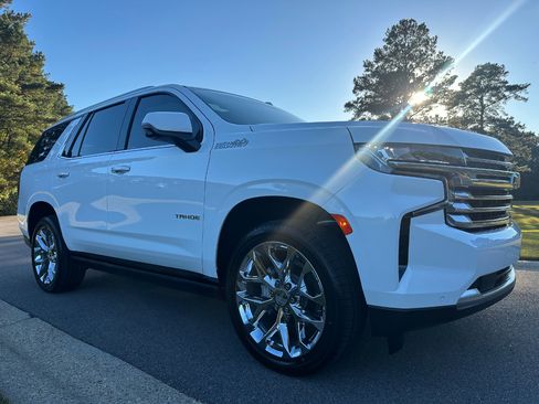 Used 2021 Chevrolet Tahoe High Country w/ Premium Package 2 image 3