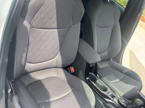 Used 2022 Toyota Corolla LE image 42