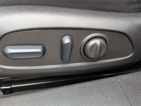 Used 2024 Chevrolet Malibu LT image 17