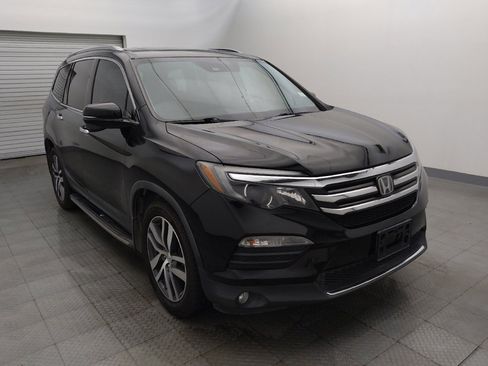 Used 2017 Honda Pilot Touring image 13