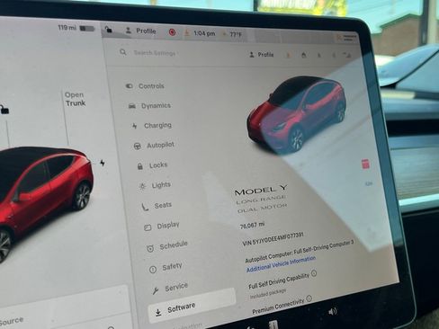 Used 2021 Tesla Model Y Long Range image 38